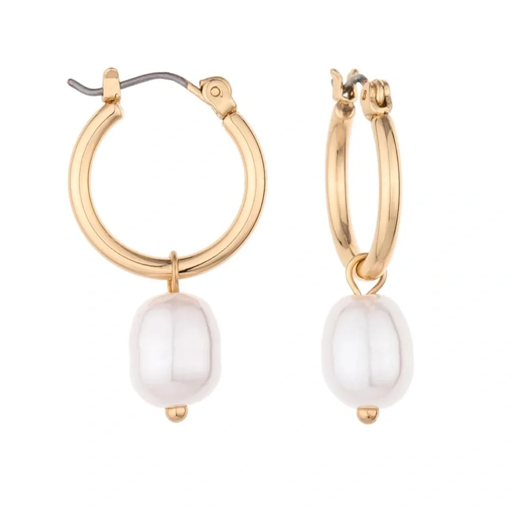 🆕 Gold Tone Removable Acrylic Pearl Huggie Earrings